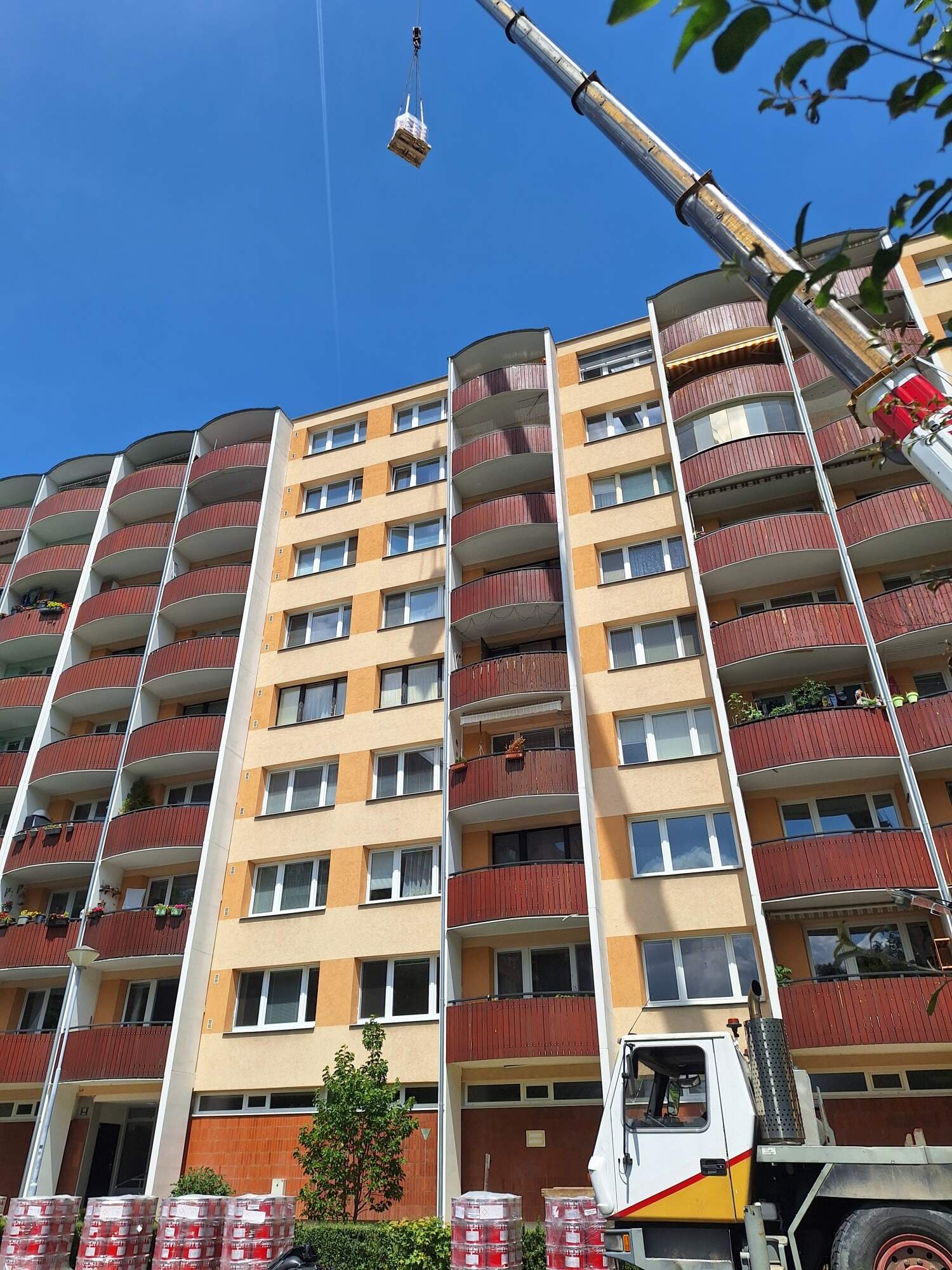 Hydroizolace střechy bytového domu Nezvalova, Brno